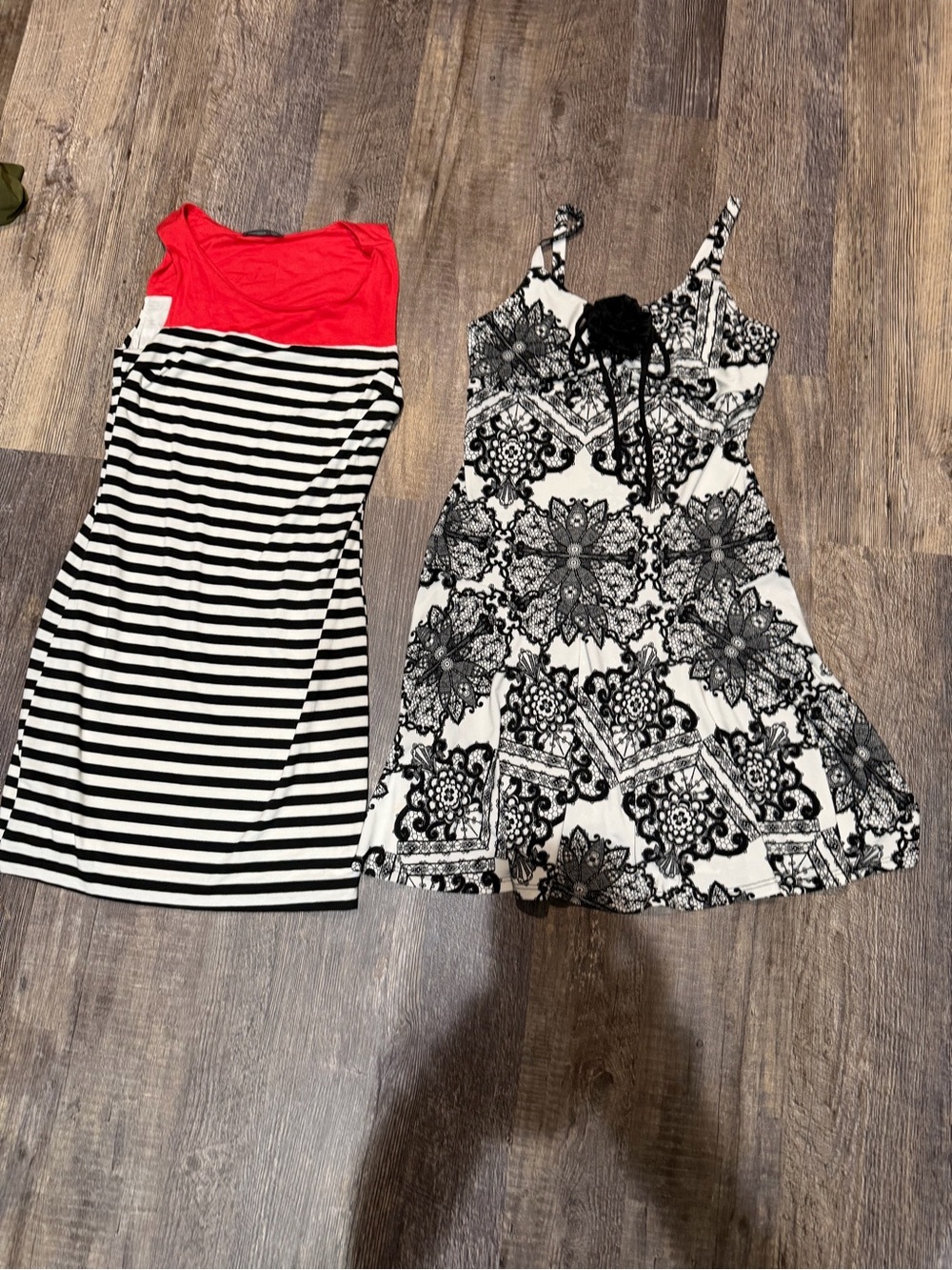 🎈2 for $23! Soprano and pink ginger  Black & White Floral Sundress with Lace Tie